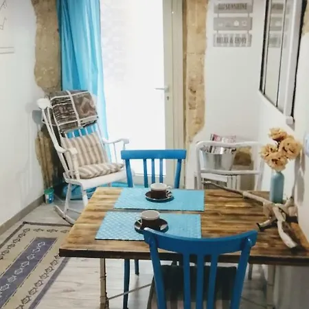 公寓 Diana's Loft 卡利亚里
